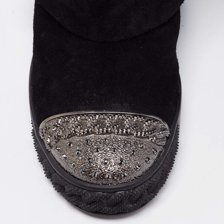 مملوكة مسبقًا Casadei Black Suede Embellished Metal Cap Toe Fold-Over Wedge Boots Size 40
