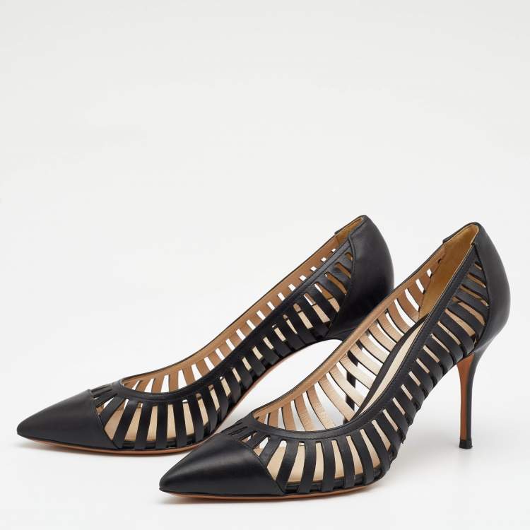 مملوكة مسبقًا Casadei Black Cut Out Leather Pointed Toe Pumps Size 38.5