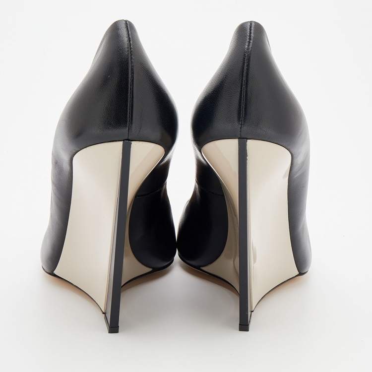 مملوكة مسبقًا Casadei Black/Beige Leather And Patent Leather Cap Toe Wedge Pumps Size 41