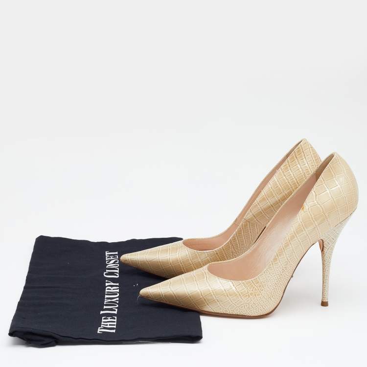 مملوكة مسبقًا Casadei Beige Croc Embossed Patent Leather Pointed Toe Pumps Size 38.5