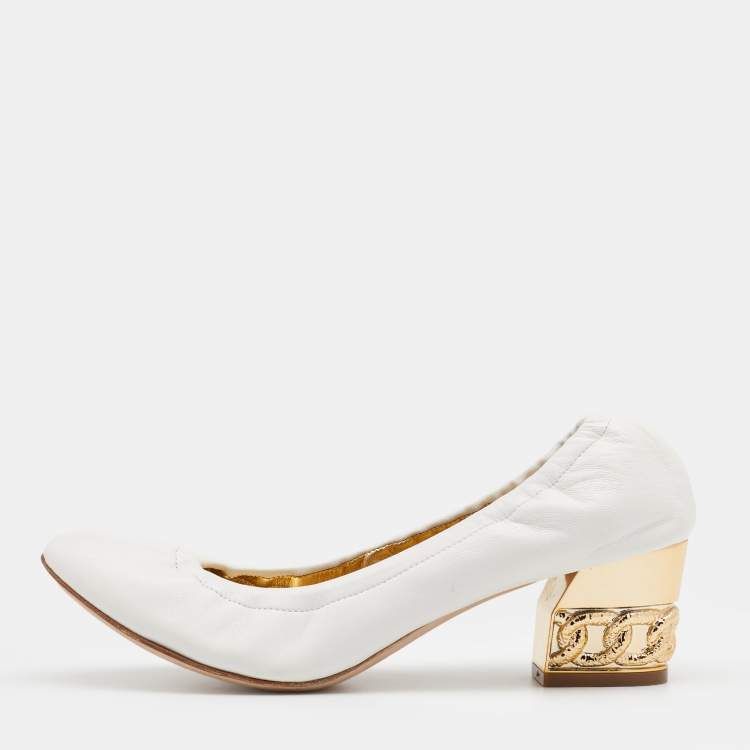 مملوكة مسبقًا Casadei White Leather Scrunch Block Heel Pumps Size 37