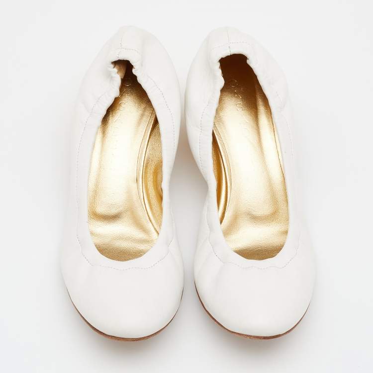 مملوكة مسبقًا Casadei White Leather Scrunch Block Heel Pumps Size 37