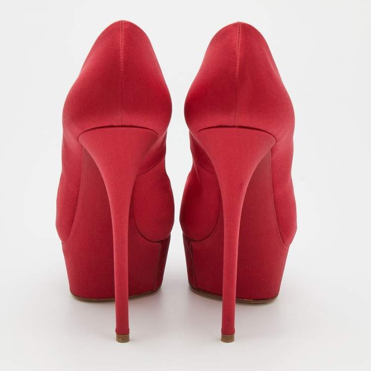 Pre Owned Casadei Red Satin Peep Toe Platform Pumps Size 37.5