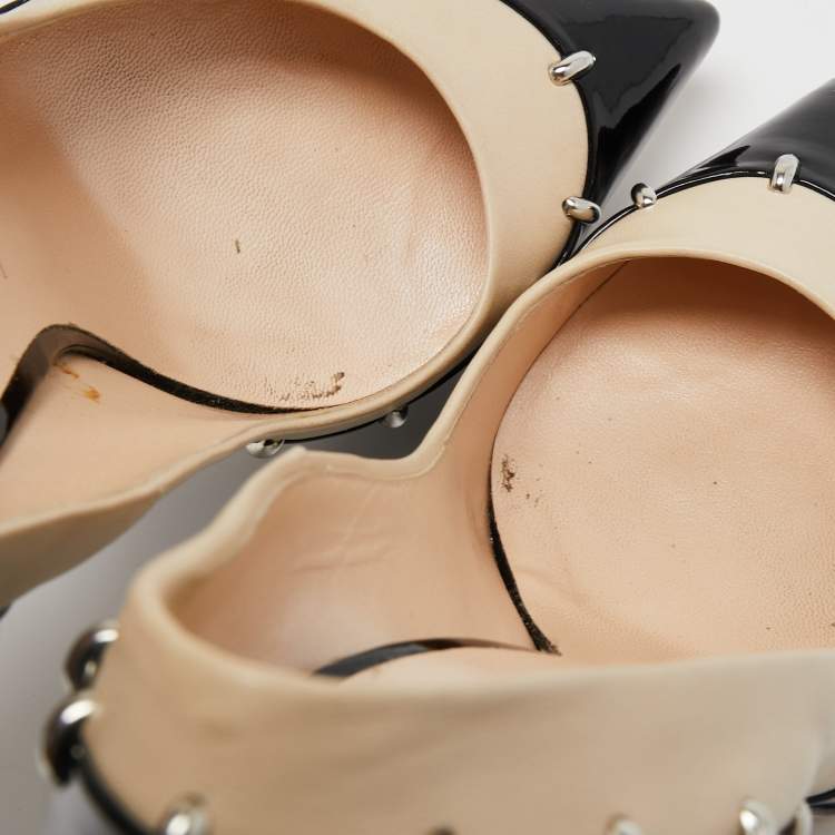 Pre Owned Casadei Beige/Black Patent and Leather Blade Pumps Size 36