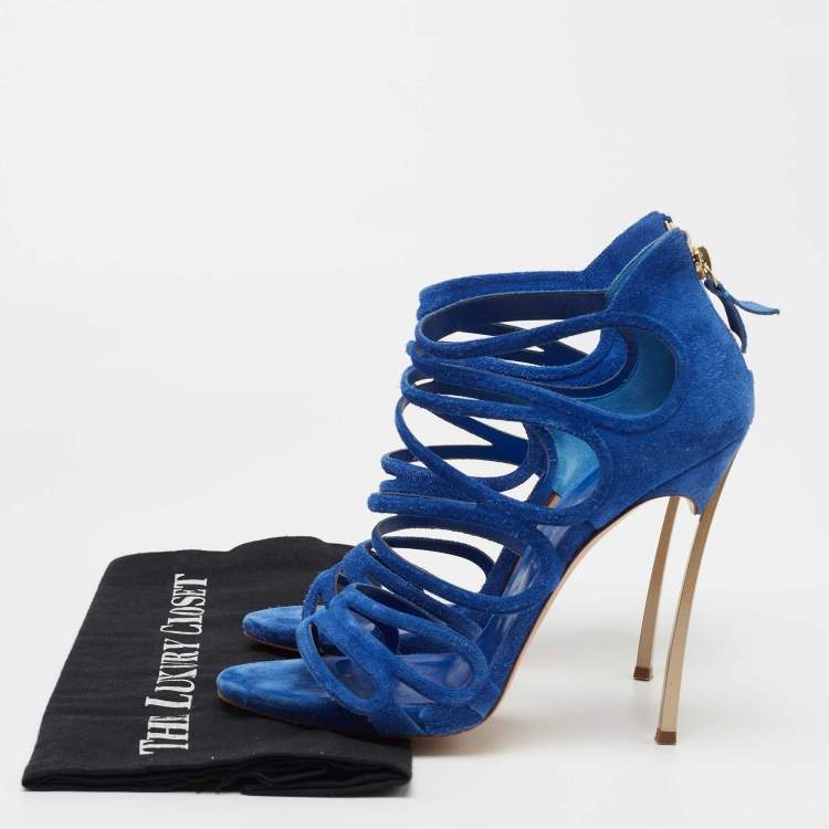 مملوكة مسبقًا Casadei Blue Suede Strappy Sandals Size 38