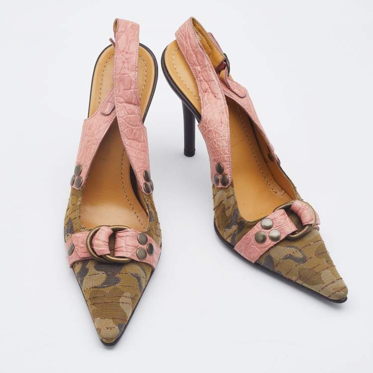مملوكة مسبقًا Casadei Pink/Olive Green Croc Embossed Leather and Camo Print Canvas Slingback Pumps Size 35