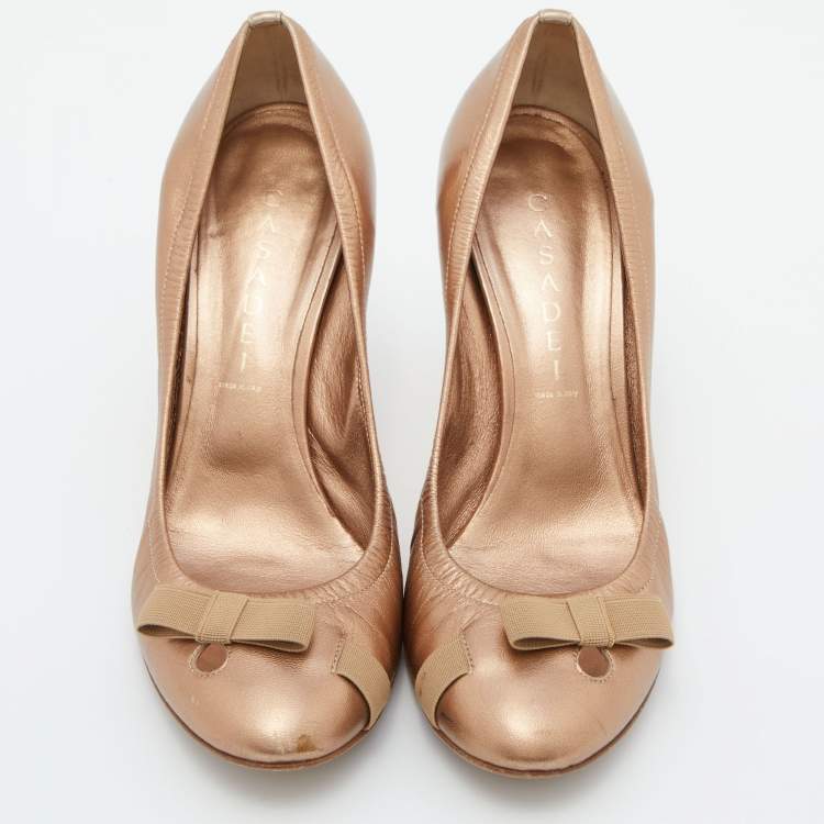 Pre Owned Casadei Metallic Leather Bow Pumps Size 38.5