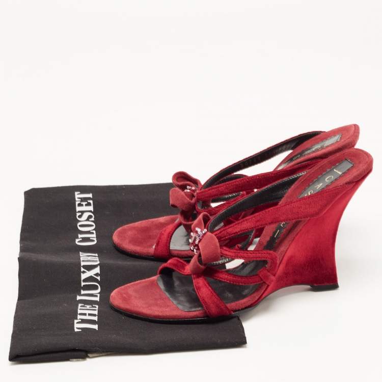 Pre Owned Casadei Red Velvet Bow Embellished Wedge Strappy Sandals Size 38
