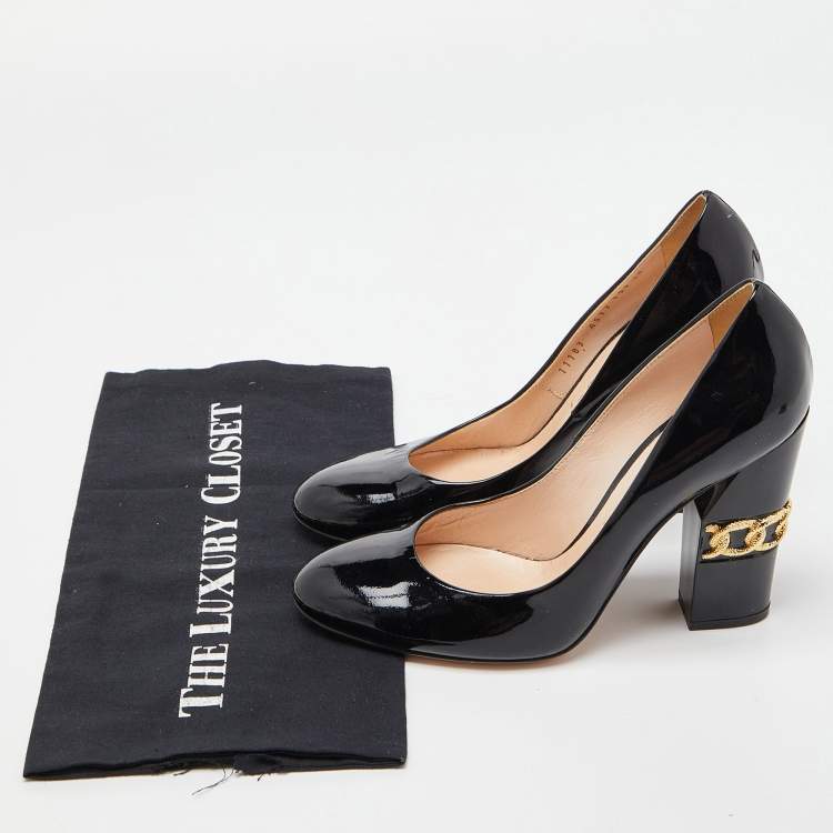 Pre Owned Casadei Black Patent Leather Chain Motif Block Heel Round Toe Pumps Size 38.5