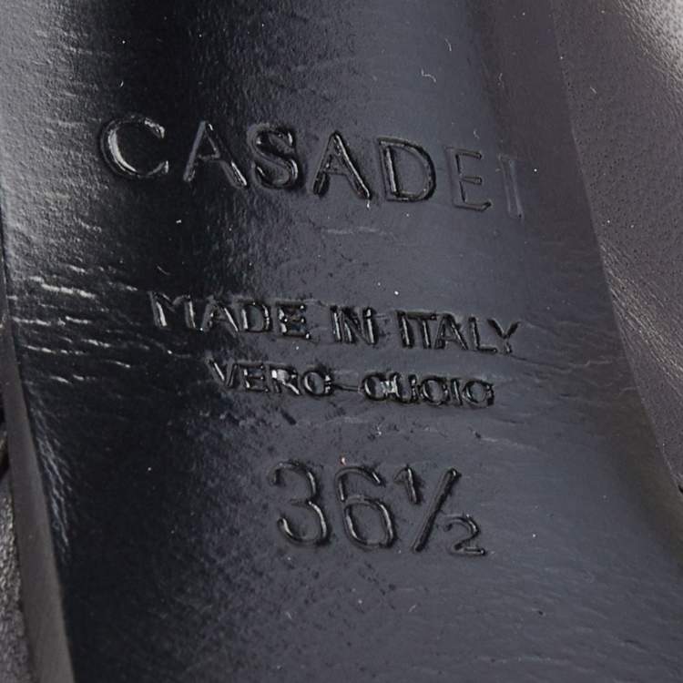 مملوكة مسبقًا Casadei Black Leather Platform Pumps Size 36.5