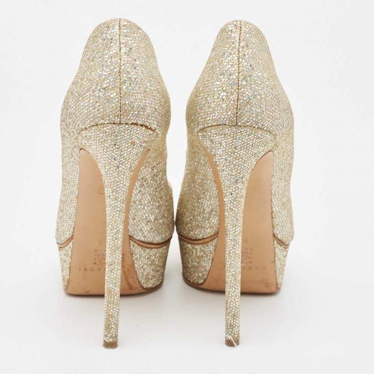 Pre Owned Casadei Gold Glitter Lamé Fabric Peep Toe Platform Pumps Size 39