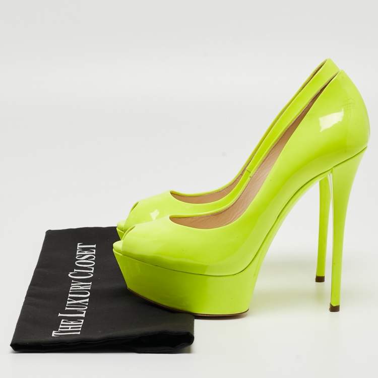 Pre Owned Casadei Lime Green Patent Leather Daisy Peep Toe Platform Pumps Size 37