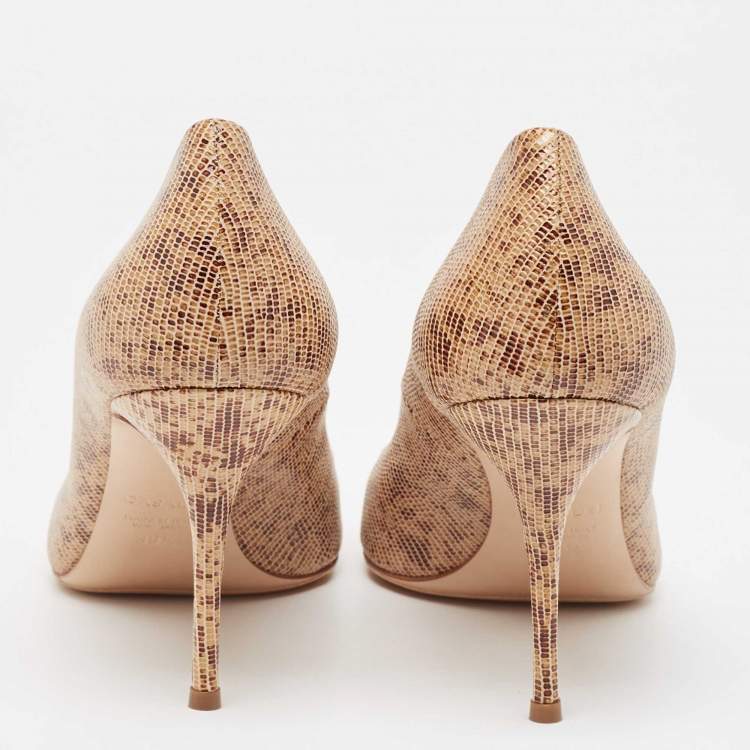 Pre Owned Casadei Brown Texture Leather Pointed Toe Pumps Size 39.5