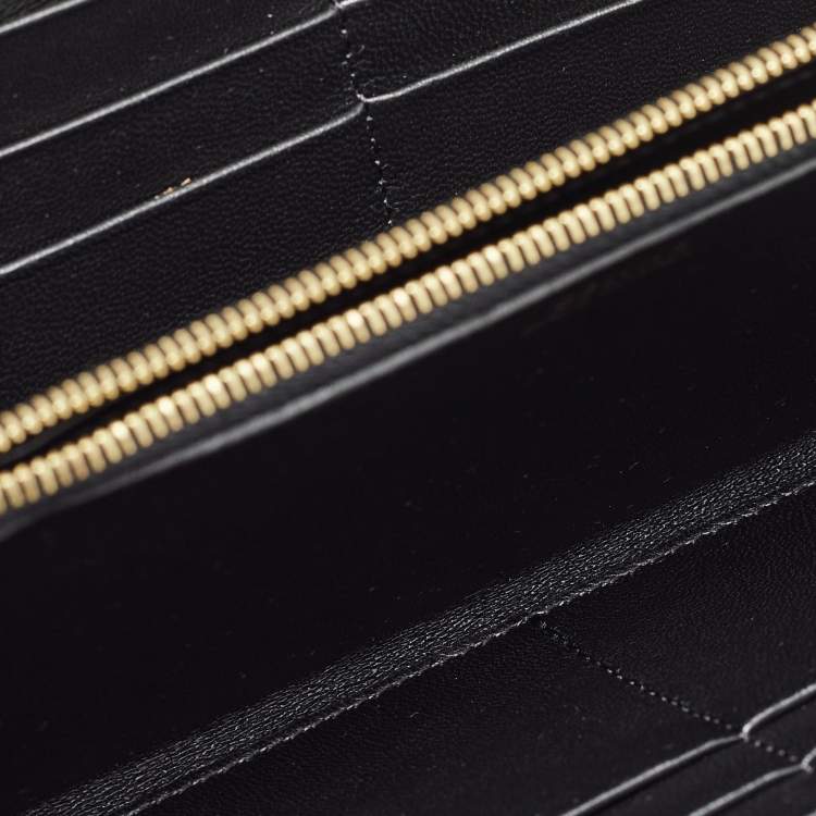 Pre Owned Celine Green Leather Large Zipped Multifunction Wallet