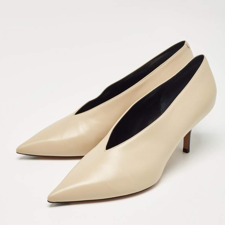Pre Owned Celine Beige Leather V Neck Pumps Size 39