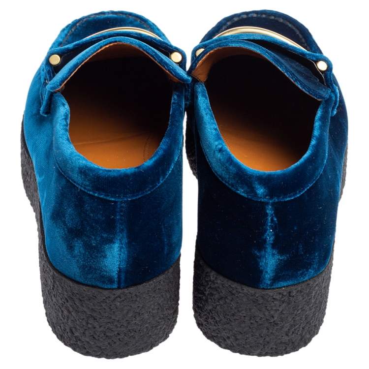 مملوكة مسبقًا Celine Blue Velvet Sleek Platform Loafers Size 38