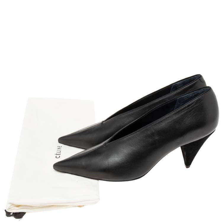Pre Owned Celine Black Leather V Neck Pointed-Toe Pumps Size 38.5 