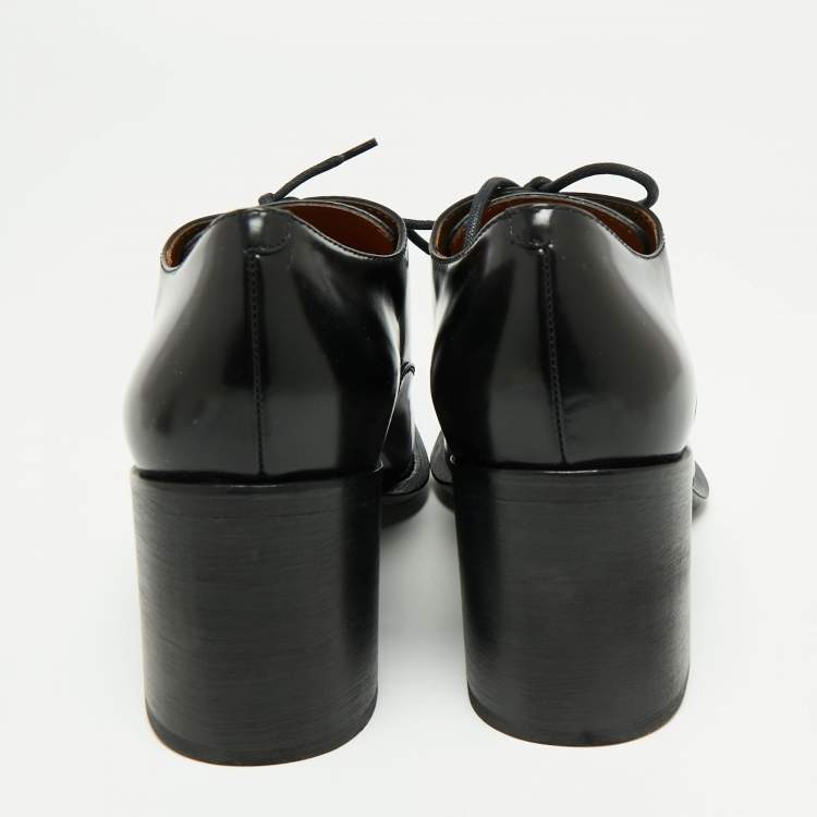 مملوكة مسبقًا Celine Black Glossy Leather Lace Up Heel Derby Size 41
