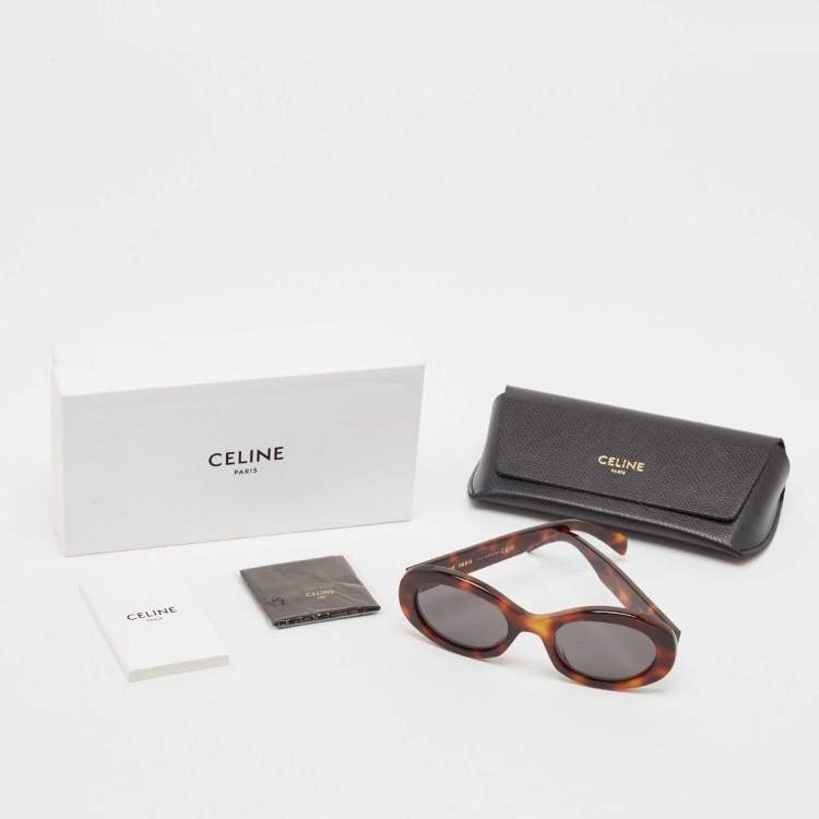 مملوكة مسبقًا Celine Tortoise Dark Brown CL40194U Triomphe Oval Sunglasses