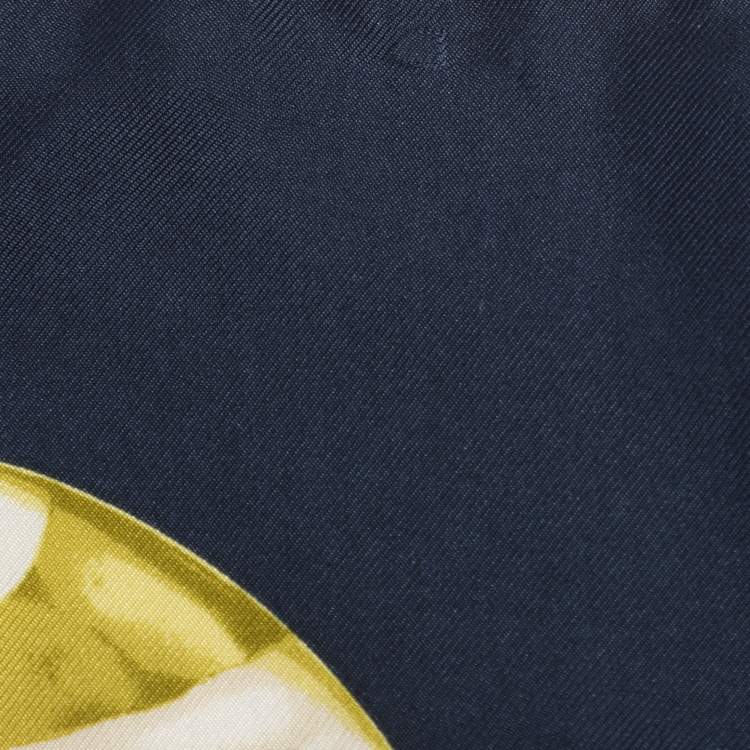 مملوكة مسبقًا وشاح سيلين حرير مطبوع متعدد الألوان أزرق كحلي