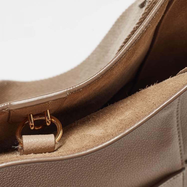 Pre Owned Celine Beige Leather Sangle Bucket Bag