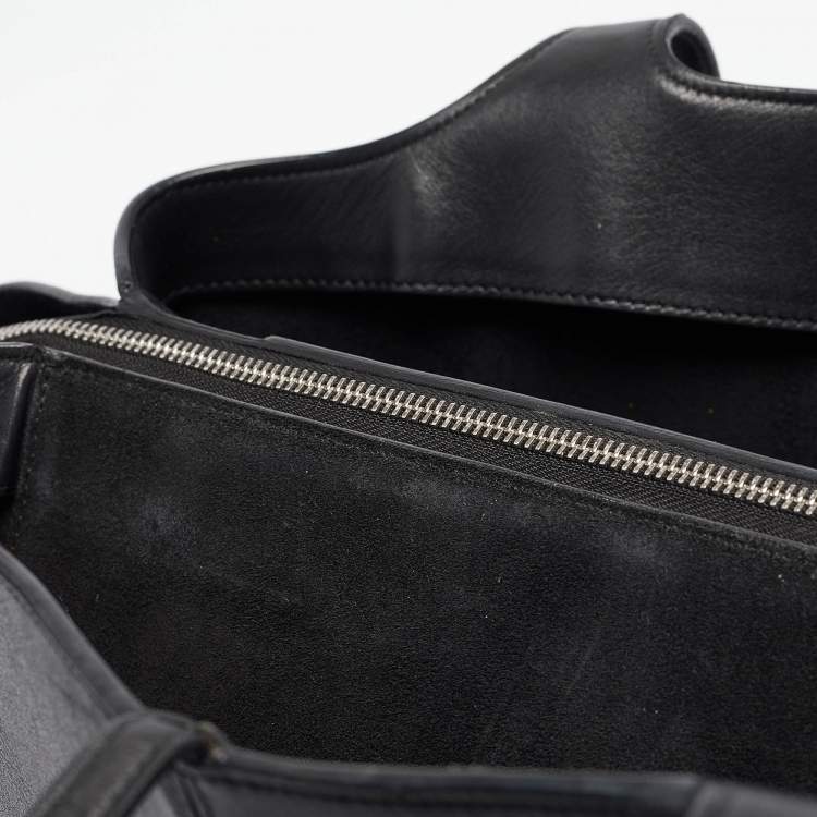 مملوكة مسبقًا Celine Black Leather Trifold Bag