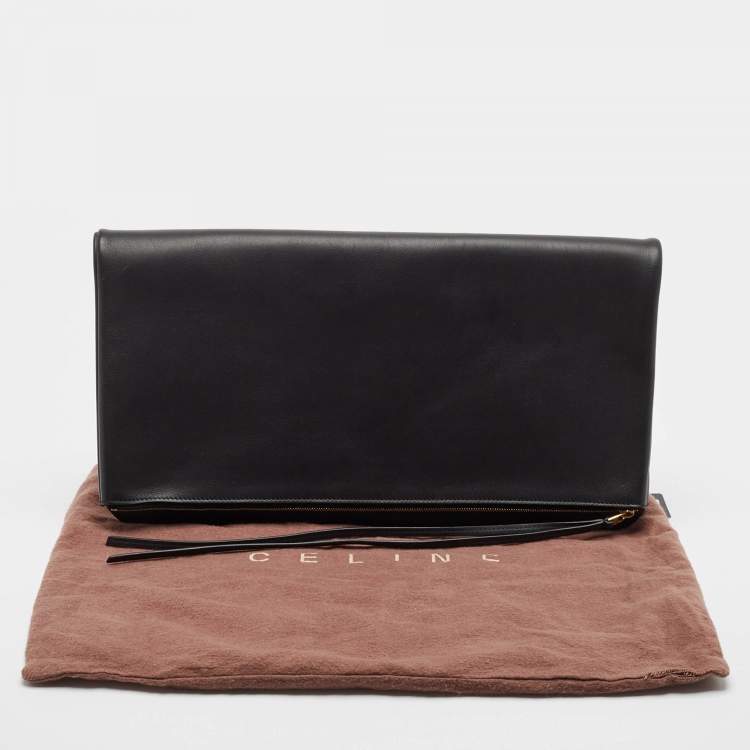 مملوكة مسبقًا Celine Black/Blue Leather Fold Over Zip Clutch