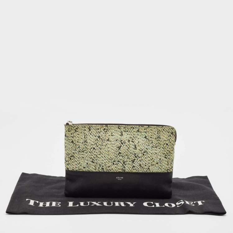 مملوكة مسبقًا Celine Green/Black Textured Fabric and Leather Solo Pouch