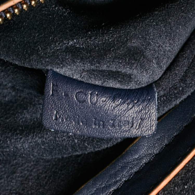 مملوكة مسبقًا Celine Navy Blue Leather Medium Phantom Luggage Tote