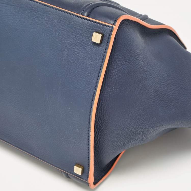 مملوكة مسبقًا Celine Navy Blue Leather Medium Phantom Luggage Tote
