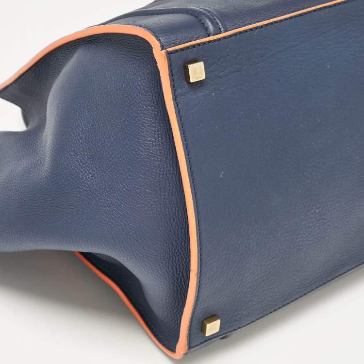 مملوكة مسبقًا Celine Navy Blue Leather Medium Phantom Luggage Tote