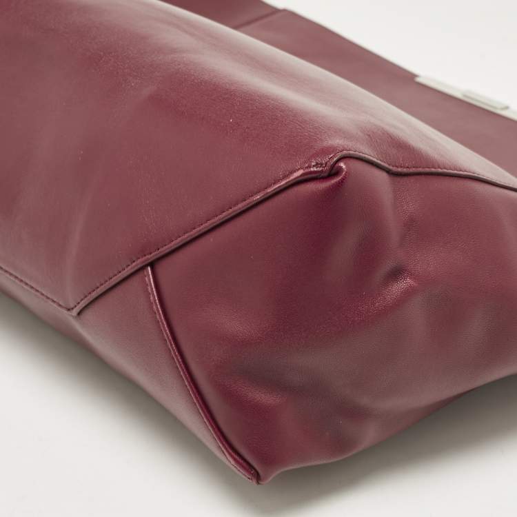 مملوكة مسبقًا Celine Burgundy Leather Cabas Fold Over Clutch