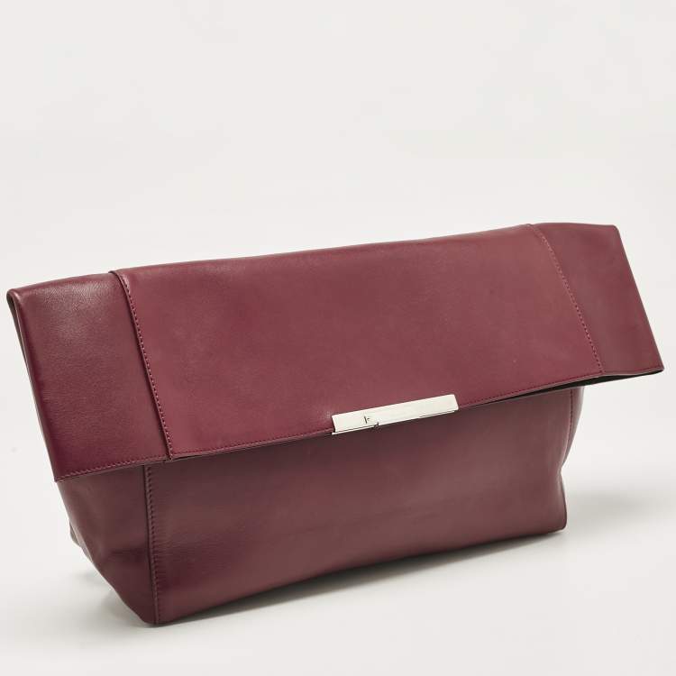 مملوكة مسبقًا Celine Burgundy Leather Cabas Fold Over Clutch