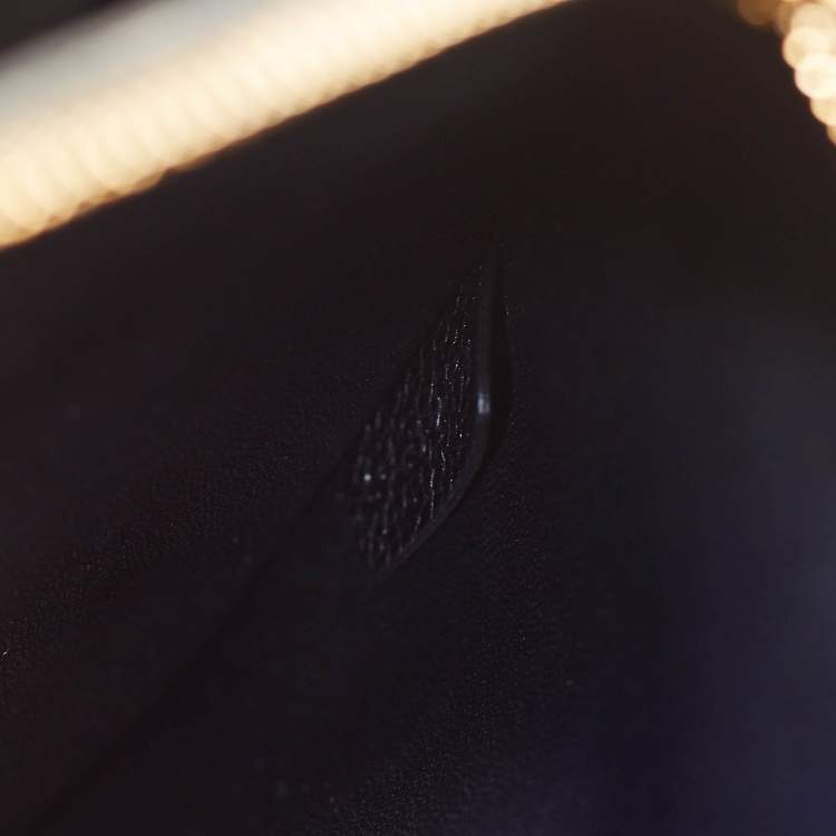 Pre Owned Celine Black Leather Medium Classique 16 Top Handle Bag