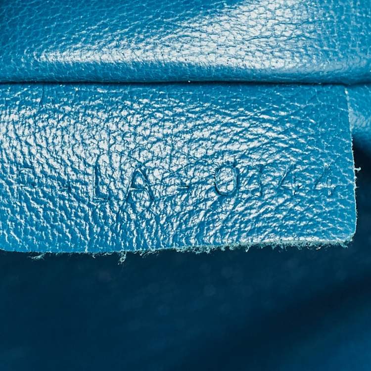 Pre Owned Celine Blue Python Medium Phantom Luggage Tote