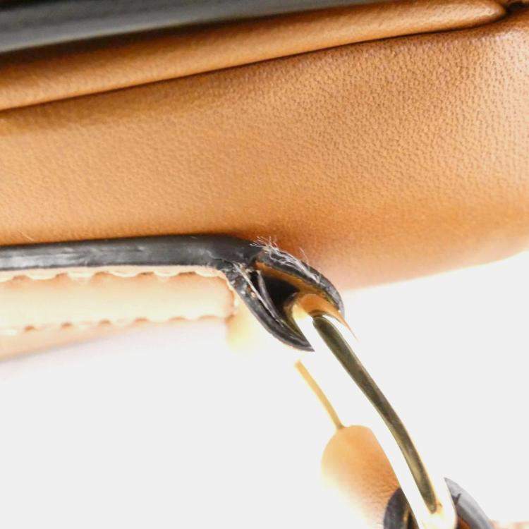 Pre Owned Celine Leather Teen Triomphe Shoulder Bag