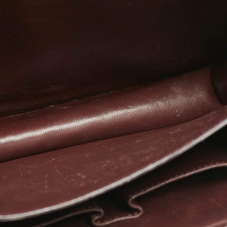 Pre Owned Celine Burgundy Python Medium Classic Box Shoulder Bag