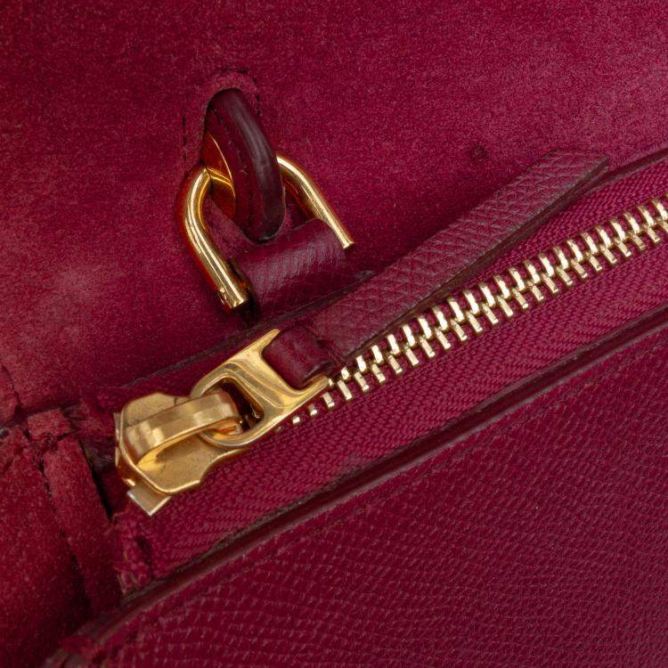 مملوكة مسبقًا Celine Red Micro Grained Calfskin Belt Bag