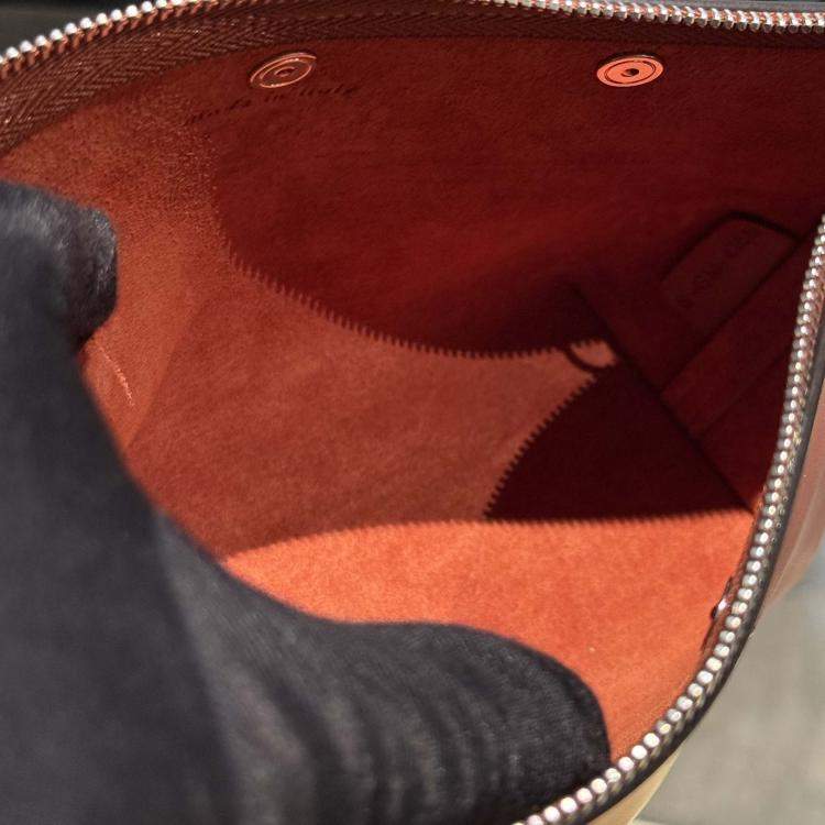 مملوكة مسبقًا حقيبة كلتش سيلين سيلور جلد العجل