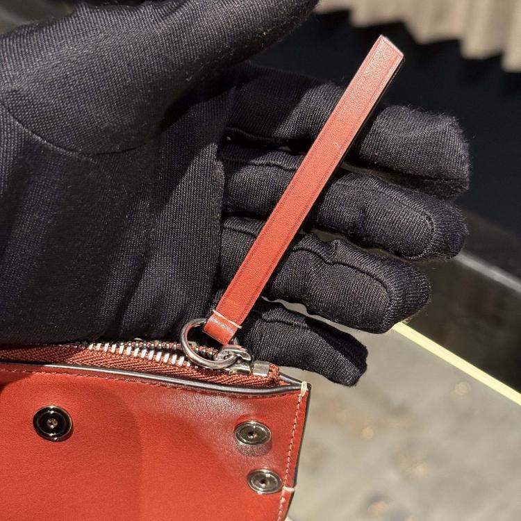 مملوكة مسبقًا حقيبة كلتش سيلين سيلور جلد العجل