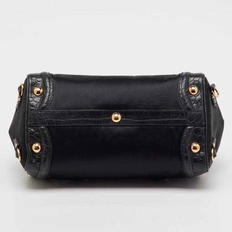 مملوكة مسبقًا حقيبة سيلين تريومف قفل عتيق جلد منقوش على شكل جلد التمساح وأسود وأقمشة ساتان