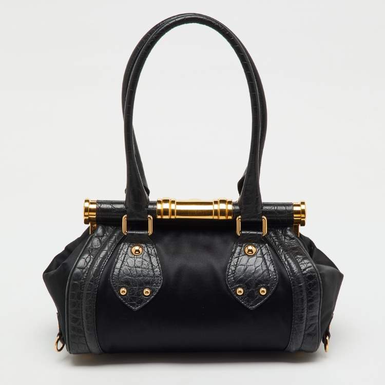 مملوكة مسبقًا حقيبة سيلين تريومف قفل عتيق جلد منقوش على شكل جلد التمساح وأسود وأقمشة ساتان