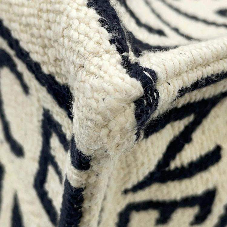 Pre Owned Celine Kabataï­ Tote Bag White/Black Cotton Size Large