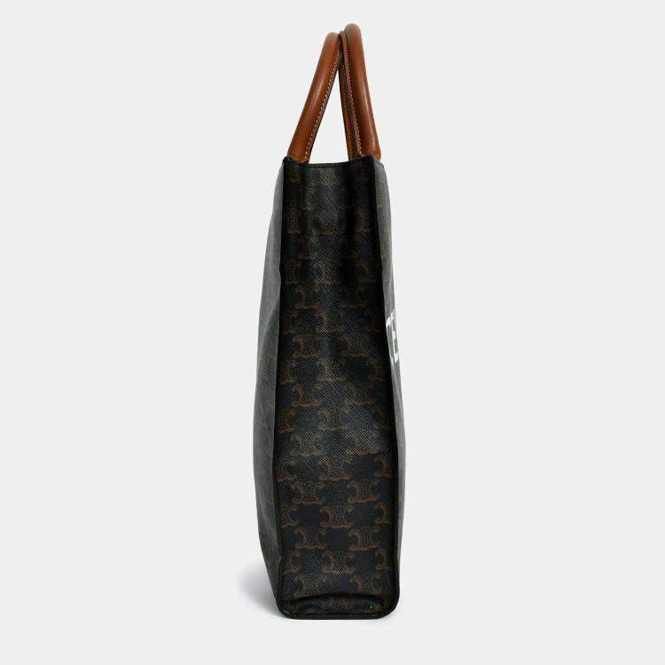 مملوكة مسبقًا Celine 2019 Black/Brown Coated Canvas Small Triomphe Vertical Cabas Tote