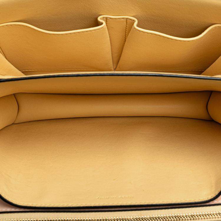 مملوكة مسبقً ا Celine Pink Medium Calfskin Classic Box