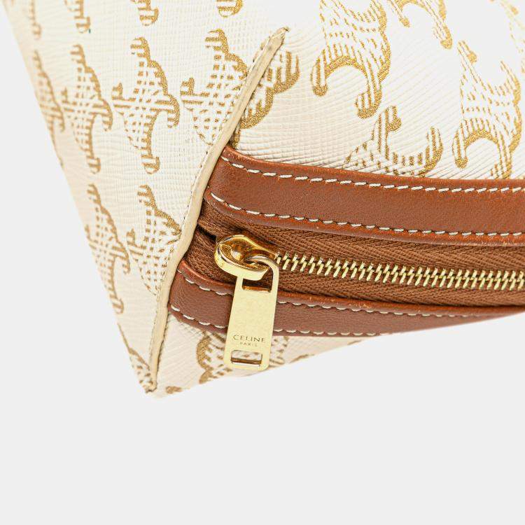 مملوكة مسبقًا Celine White Triomphe Coated Canvas Clutch On Chain