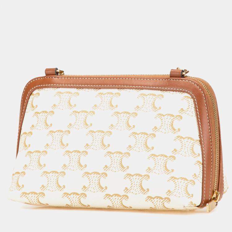 مملوكة مسبقًا Celine White Triomphe Coated Canvas Clutch On Chain