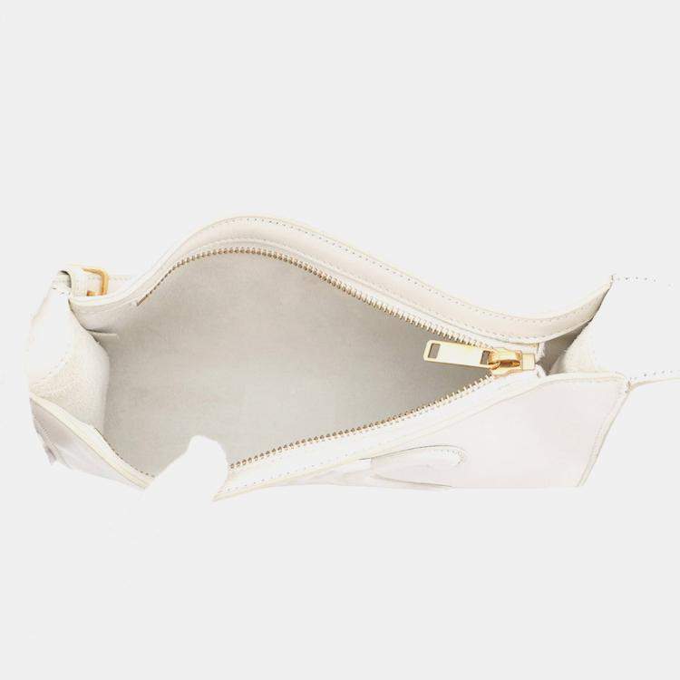 مملوكة مسبقًا Celine Cuir Triomphe Shoulder Bag White Leather