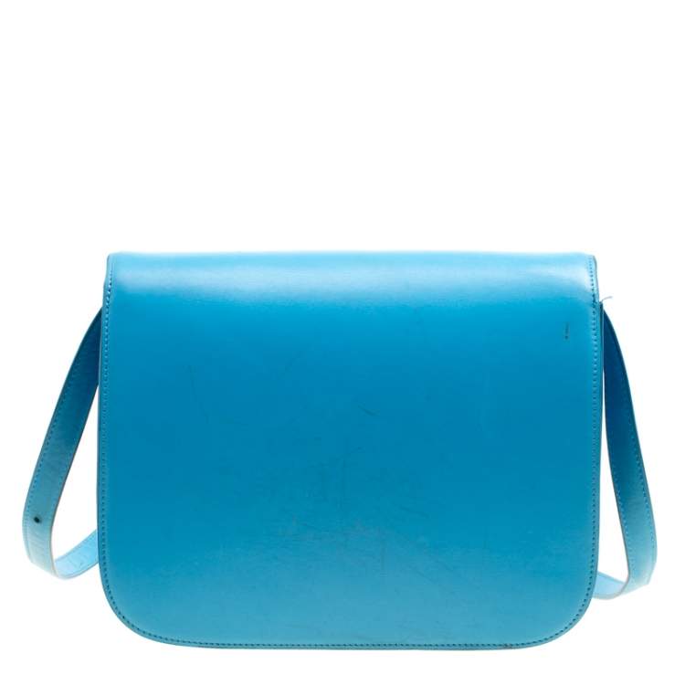 Pre Owned Celine Turquoise Leather Medium Classic Box Shoulder Bag