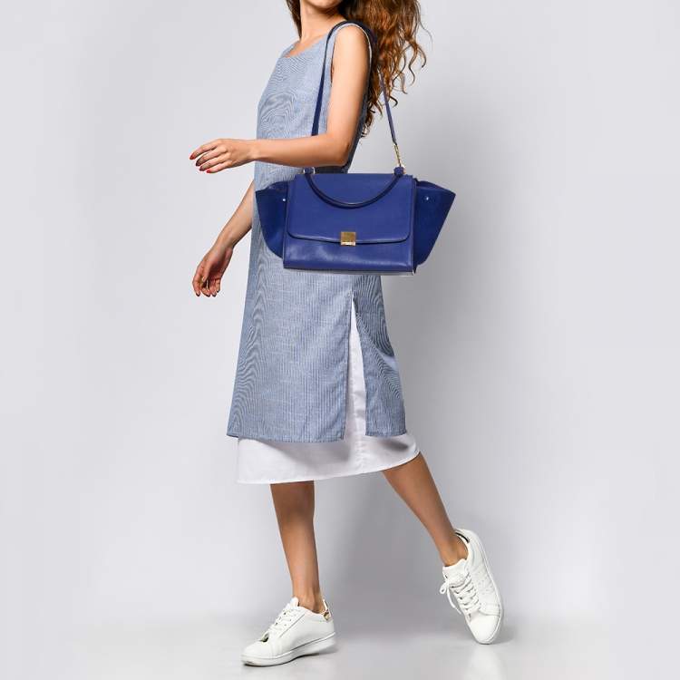 مملوكة مسبقًا Celine Blue Leather and Suede Medium Trapeze Top Handle Bag